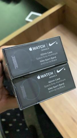 Apple Watch 3 42mm Novo / preto