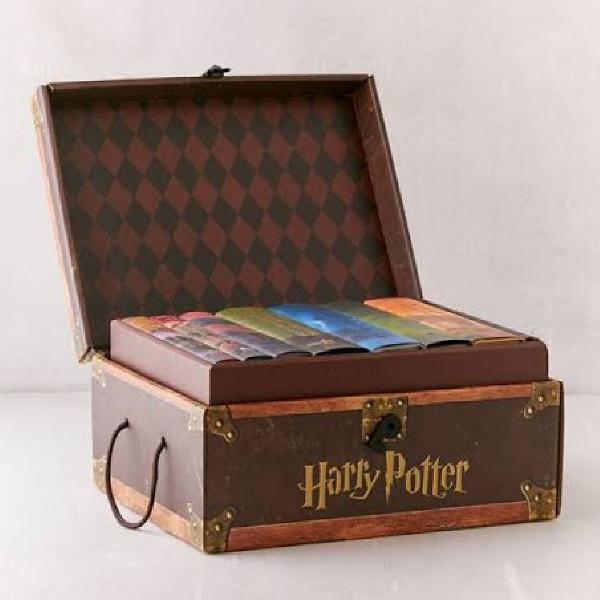 Harry Potter Boxed Set Trunk