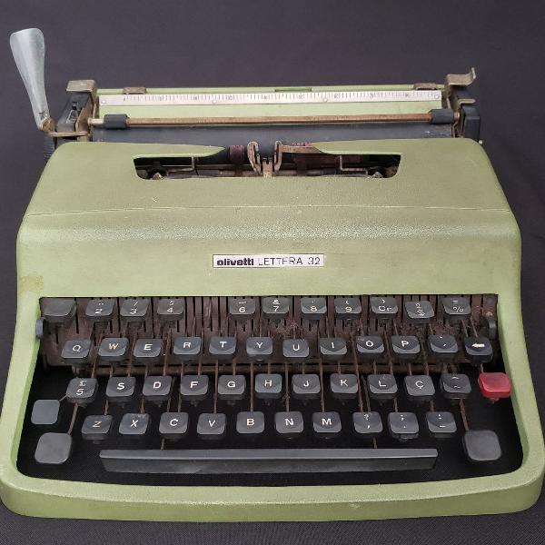 Maquina de Escrever Original Olivetti