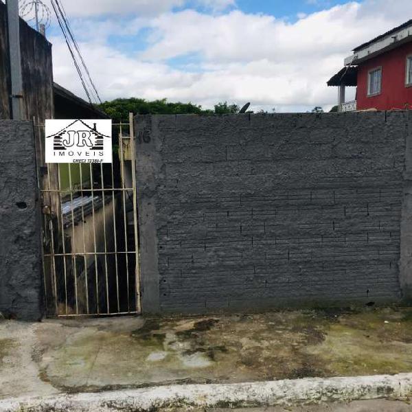Otima casa de 3 comodos