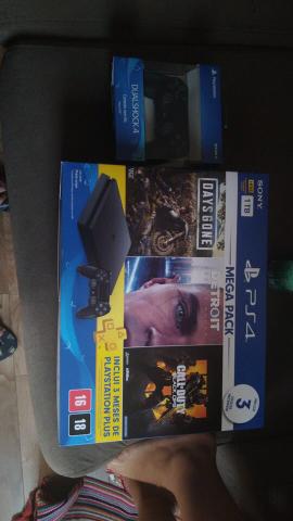 PS4 Slim 1 tb 2 controles