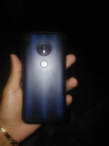 Vendo moto G7 play quebrado