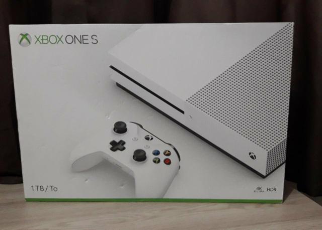 Xbox one 1TB novo