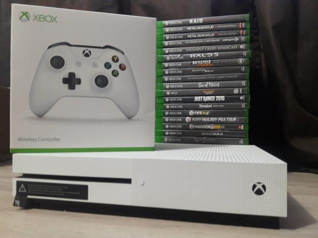 Xbox one seminovo com controle novo