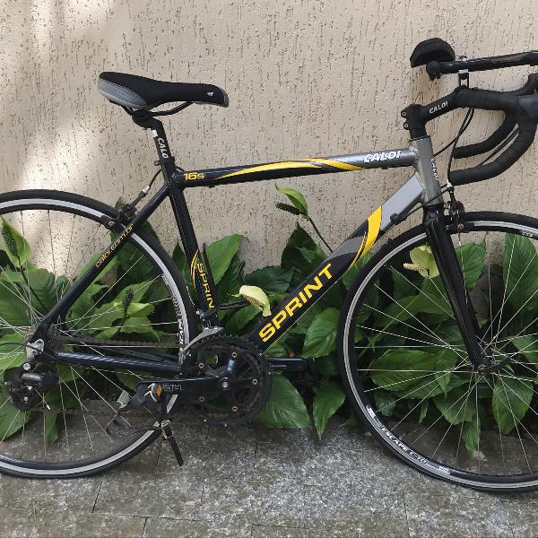 bicicleta caloi 16s sprint aluminio preta e amarela
