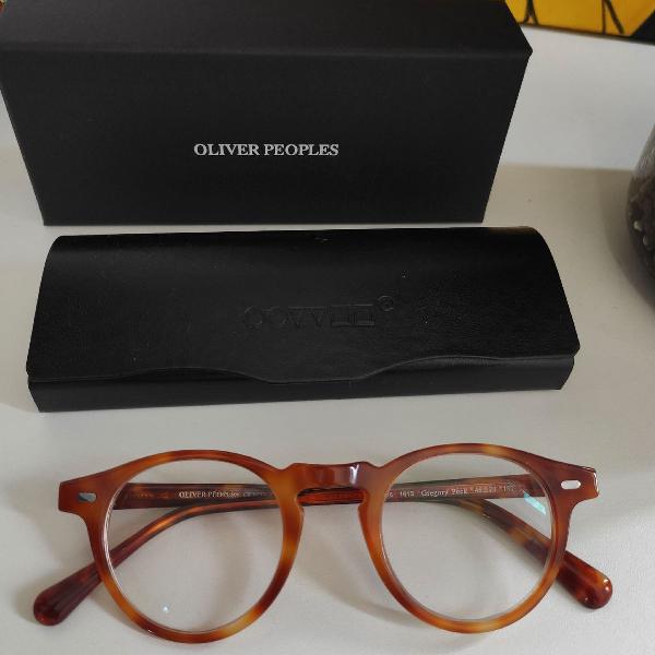 culos Oliver Peoples