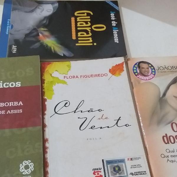 kit com 4 livros usados