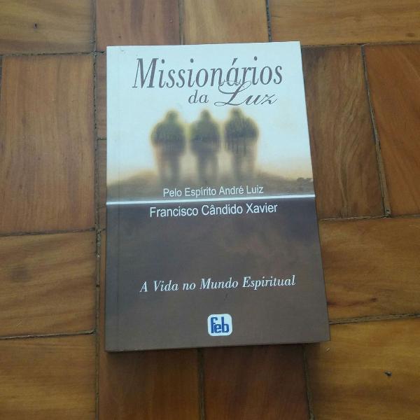 livro "Missionários da luz"