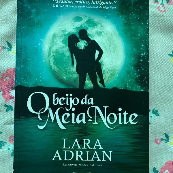 livro o beijo da meia noite lara adrian