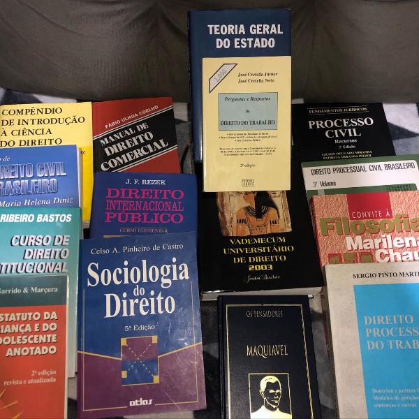 livros de direito - seminovos/usados