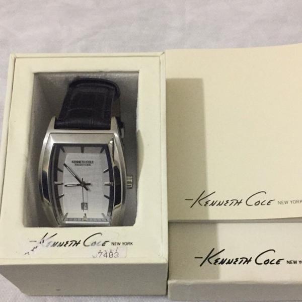 relógio kenneth cole ny comprado nos eua com certificado de