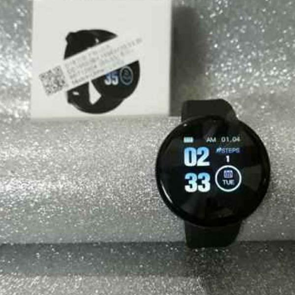 relógio smartwatch D18