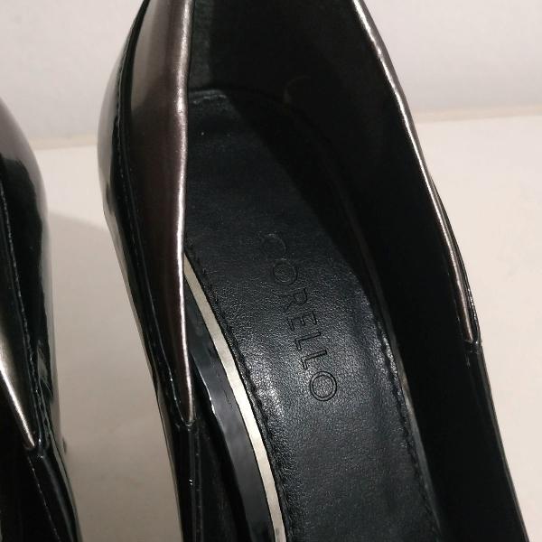 sapato feminino scarpin corello preto verniz salto alto fino