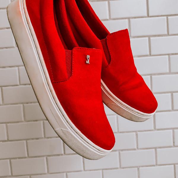 slip on vermelho