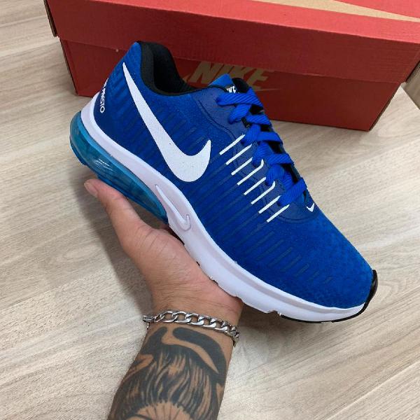 tênis Nike cordinha azul n41