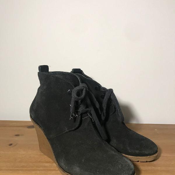 wedge boot shoestock