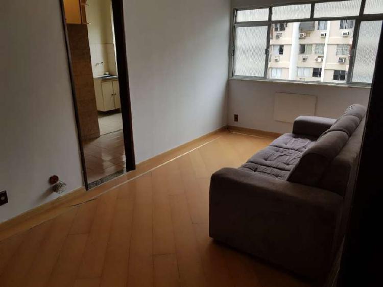 Apartamento para venda tem 73 metros quadrados com 2 quartos
