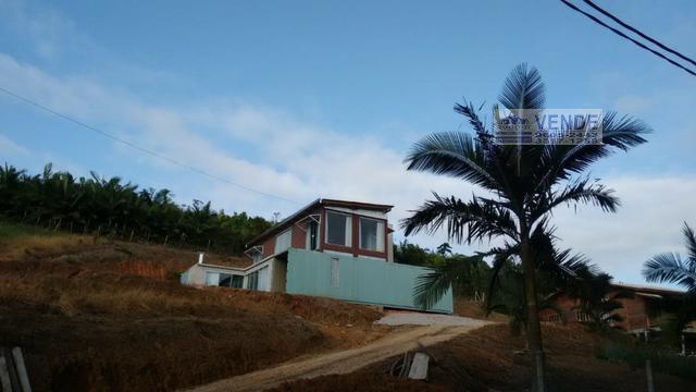 Casa Mista de alvenaria e contêiner para Venda em