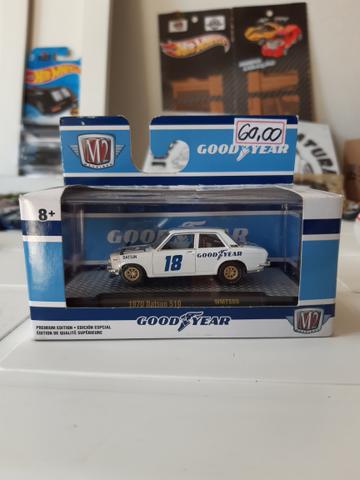 Datson 1/64 M2