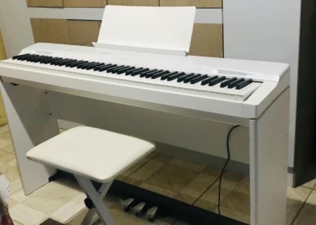Em até 12x - KIT Piano Digital Privia PX160 branco +