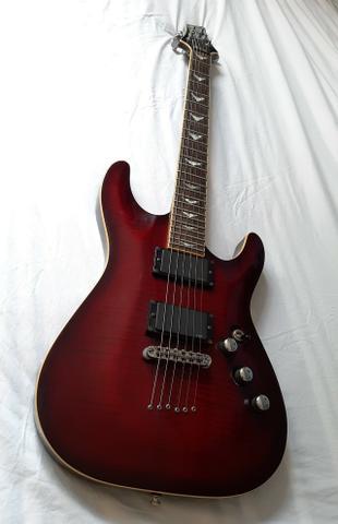 Guitarra Schecter C-1 Plus, Cap - Emg 81/85 Zakkwylde + Case