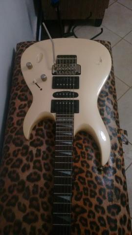 Guitarra Washburn Cs-780