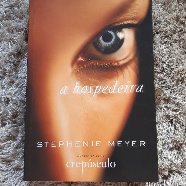 Livro A Hospedeira