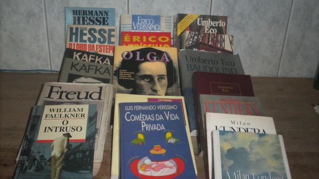 Livros, Umberto Eco, Milan Kundera, Fernando Veríssimo,