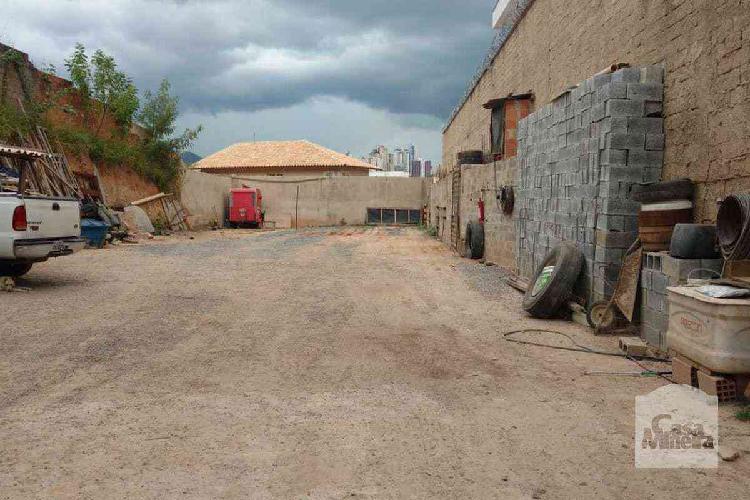 Lote, Estoril, 0 Quarto, 0 Vaga, 0 Suíte