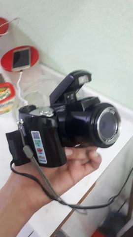 Máquina fotográfica com defeito