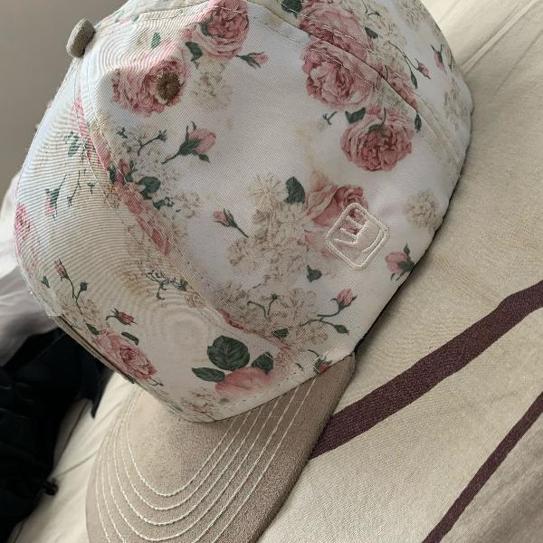 boné florido unissex