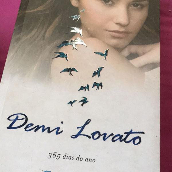 livro demi lovato staying strong