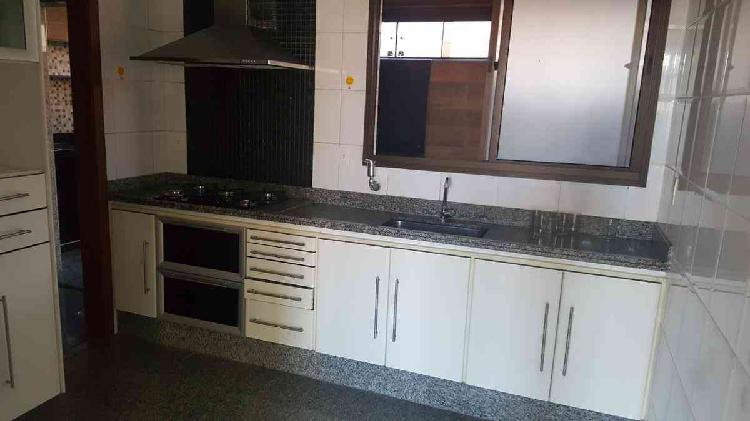 rea Privativa, Ouro Preto, 4 Quartos, 2 Vagas, 1 Suíte