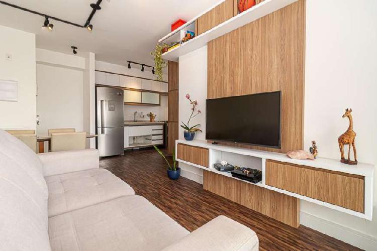 Apartamento com 1 dormitório à venda, 51 m² por R$