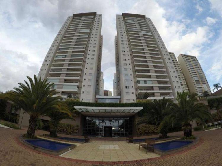 Apartamento com 3 quartos à venda, 122 m² por R$ 550.000
