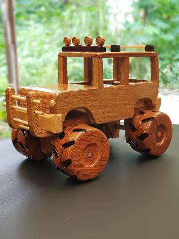 Artesanatos carrinho de madeira