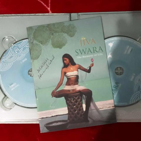 Combo de 2 CDs de Música Indiana e Yoga