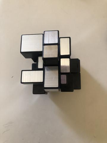 Cubo mirror block