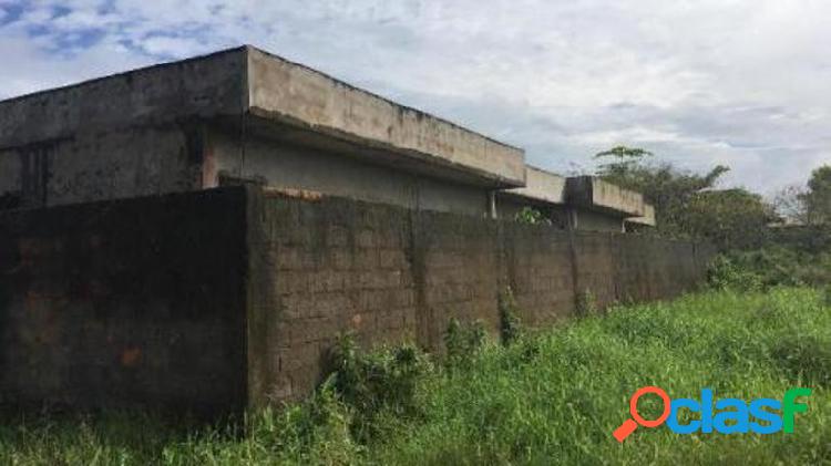 Imóvel lado praia a 1,4km do mar em Itanhaém