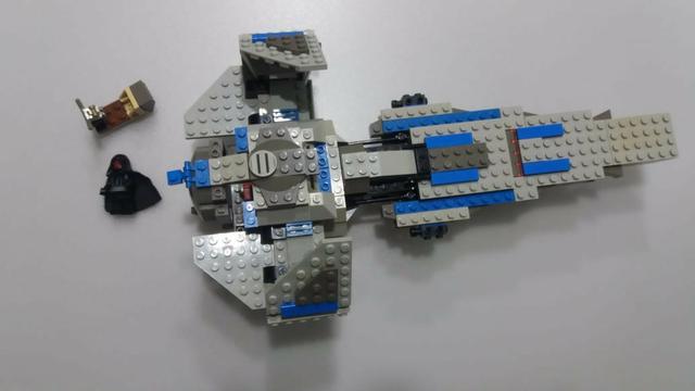 Lego Star Wars Sith Infiltrator 7151