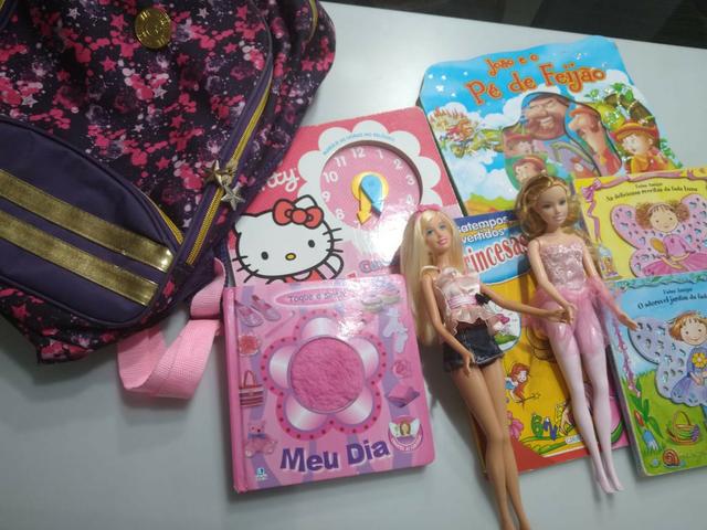 Lote bonecas Barbie originais e mochila