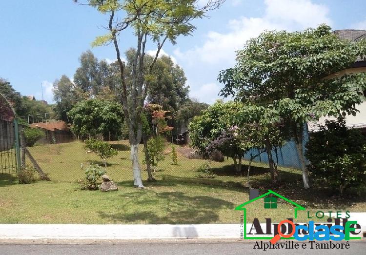 Terreno no Residencial 8: 741m² em leve aclive - Alphaville