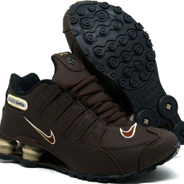 Tênis Nike Shox NZ