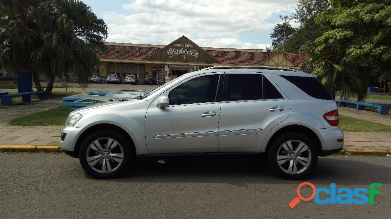 Vende se linda Mercedes Benz ML 320 Diesel 3.0 6v 224CV 4x4