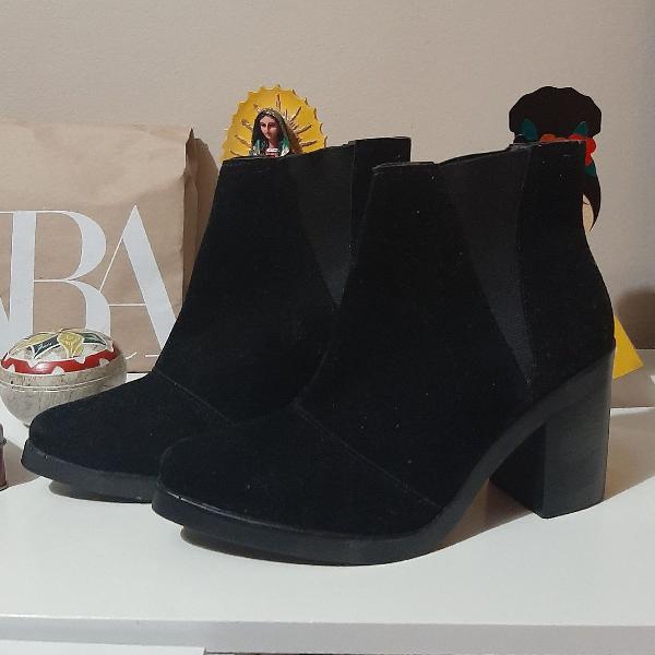 bota canoo curto com saltinho