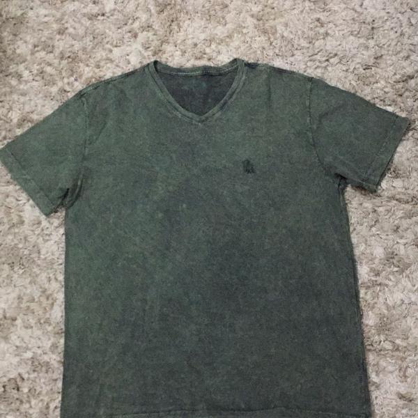 camiseta básica masculina sidewalk verde