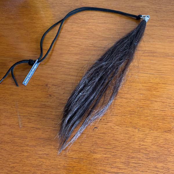 colar maison martin margiela cabelo