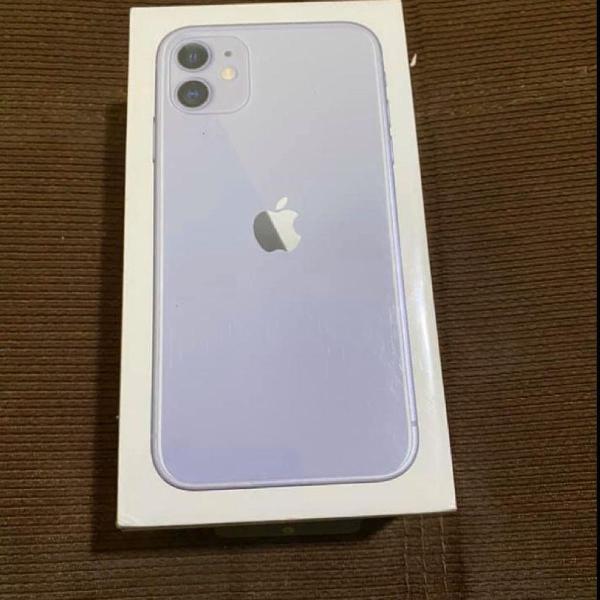 iPhone 11 lilás lacrado
