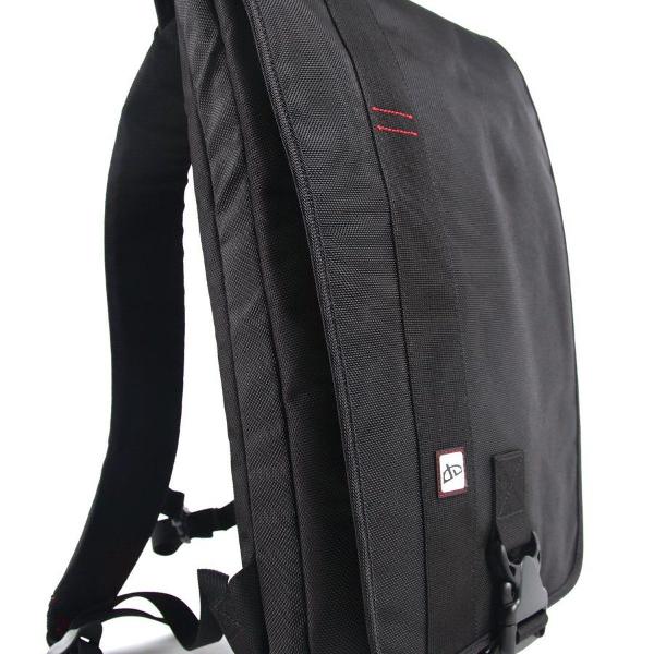 mochila deviantart (digital artist backpack)