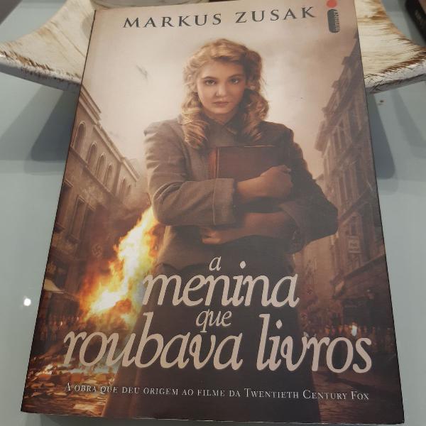 A menina que roubava livros. Marcus Zusak